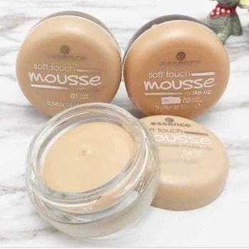 Essence Soft Touch Mousse Foundation