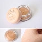 Essence Soft Touch Mousse Foundation (4)
