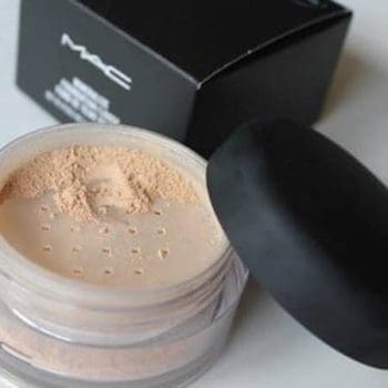 Loose Setting & Foundation Powder MAC Cosmetics