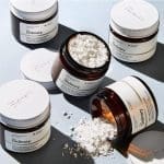 The ordinary 100% L-ascorbic acid powder (7)