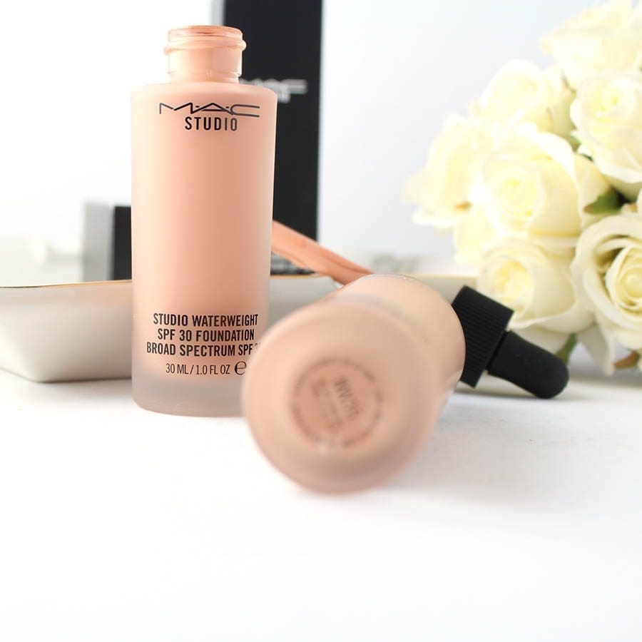 Mac Studio Waterweight SPF30 Foundation 30ML (3)